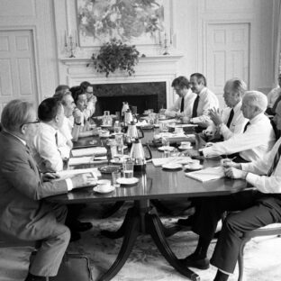 Встреча Генри Форда и Леонида Брежнева в рамках Конференции по безопасности и сотрудничеству в Европе, библиотека Джеральда Р. Форда