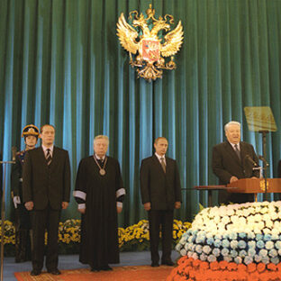 Выступление первого Президента России Бориса Ельцина на церемонии вступления Владимира Путина в должность Президента России